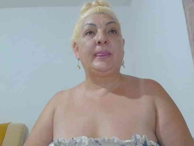 Clarabbw49hot