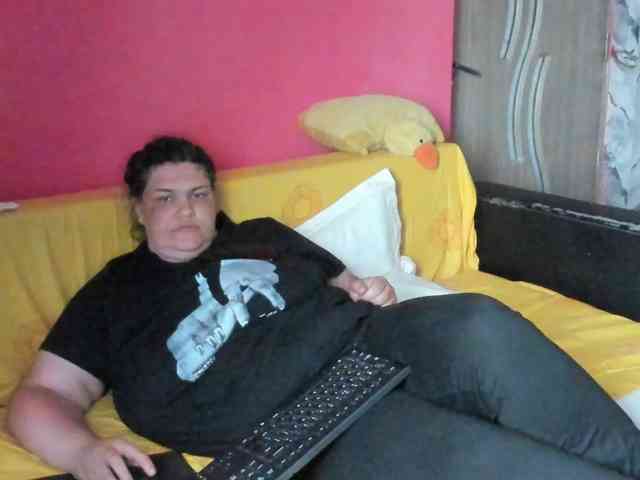 Ionysexylipspussy