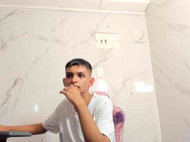 littlecum18