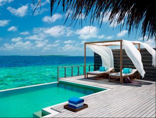 HOLIDAY IN THE MALDIVES