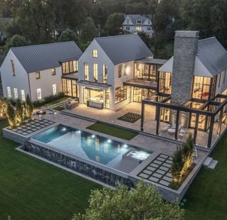 DREAM HOUSE