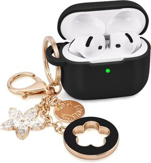 Whispering in your ears ♡