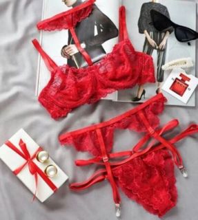 New lingerie ... because my secrets also deserve fine wrapping