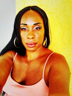 Queen of Queens 12 times EVERY YEAR Gift!