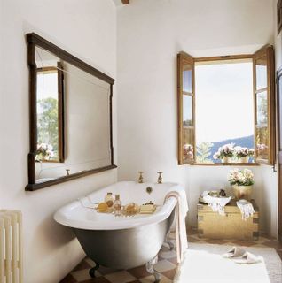 A tub!!! please Universe