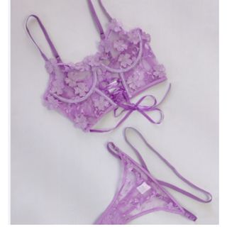 Lingeria purple