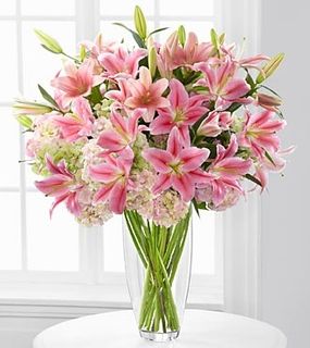 Big bouquet of lilies