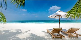 I love traveling in hot places