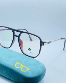 Eyeglasses