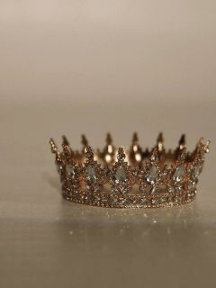 Queen of Queens top